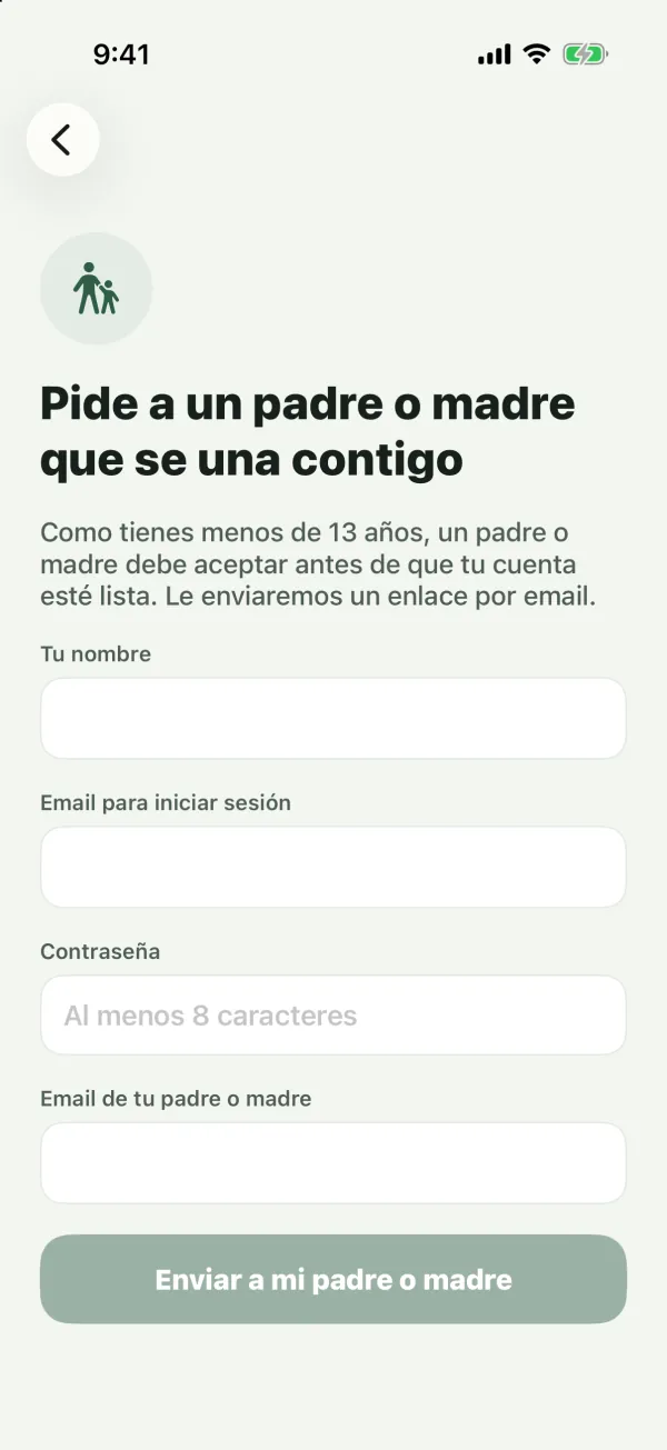 El formulario Pide a un padre o madre que se una contigo con los campos Tu nombre, Email para iniciar sesión, Contraseña y Email de tu padre o madre